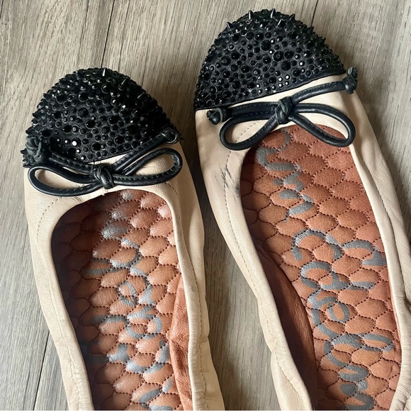 SAM EDELMAN Beatrix Cream Black Studded Spike Round Toe Bow Ballet Flats - Picture 4 of 10